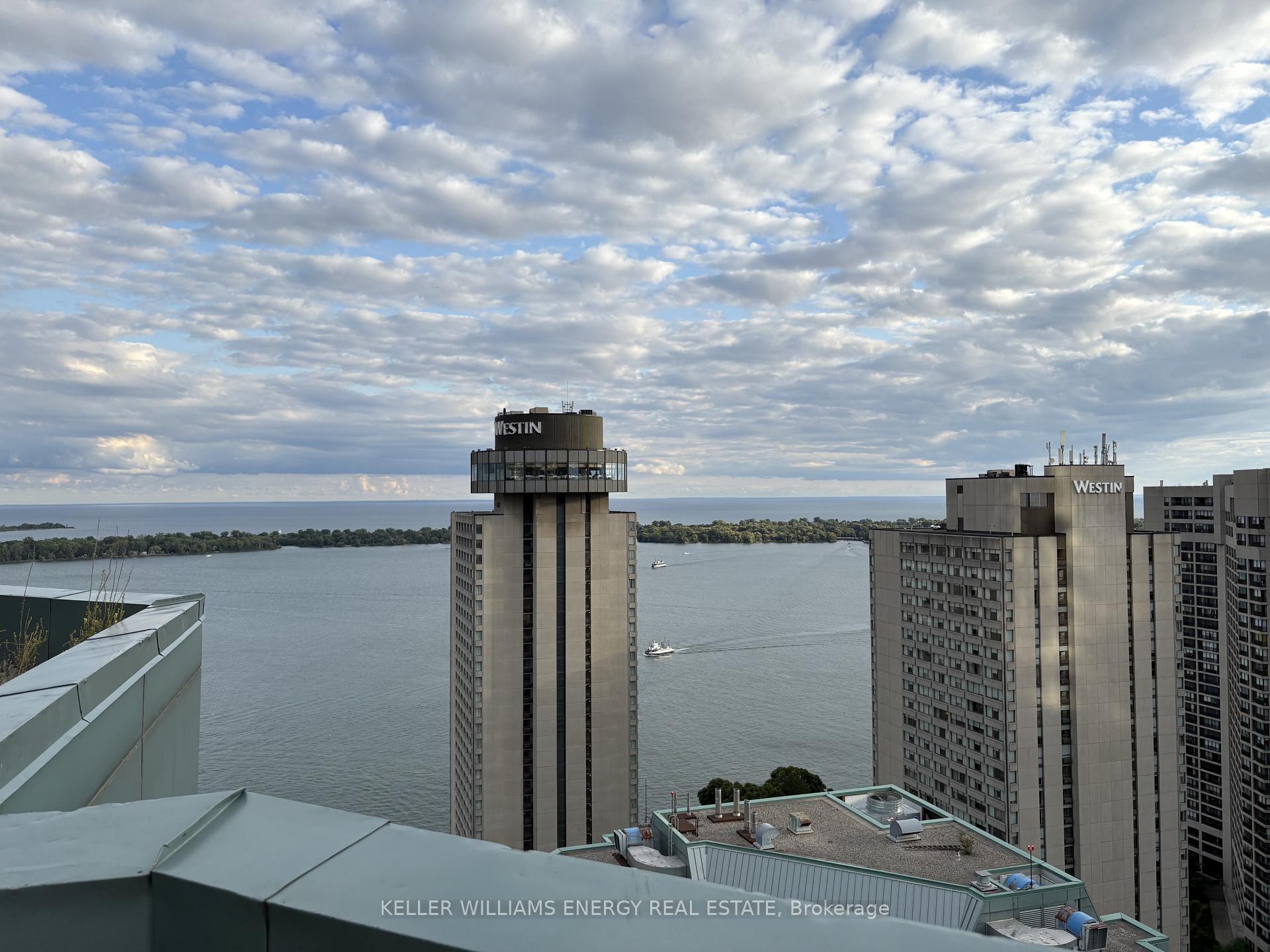 Photo 37 of Unit 1604, 10 Yonge Street, Toronto, Waterfront Communities — HOMEH