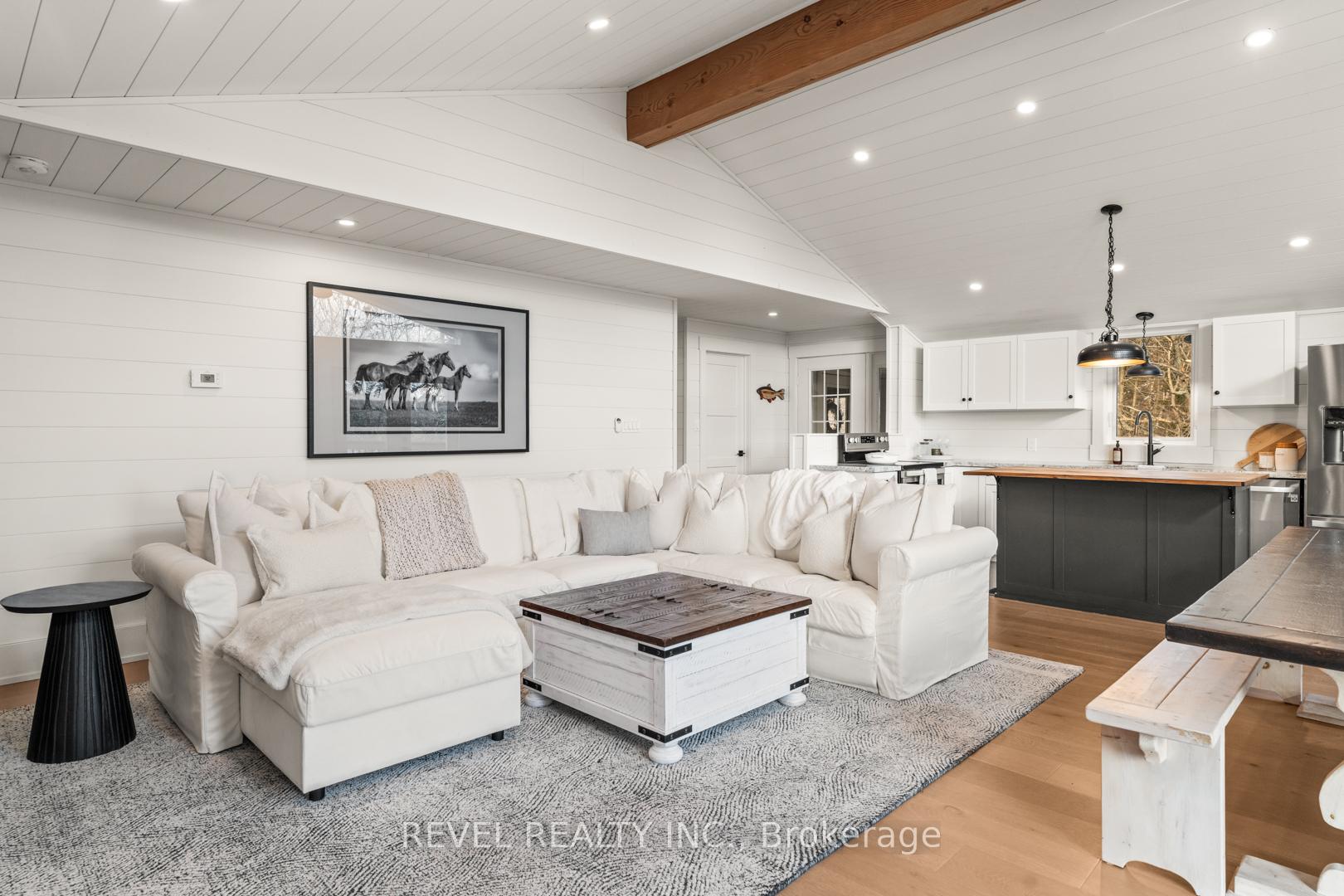 Photo 8 of 300 Green Lane, Whitestone, Hagerman — HOMEH