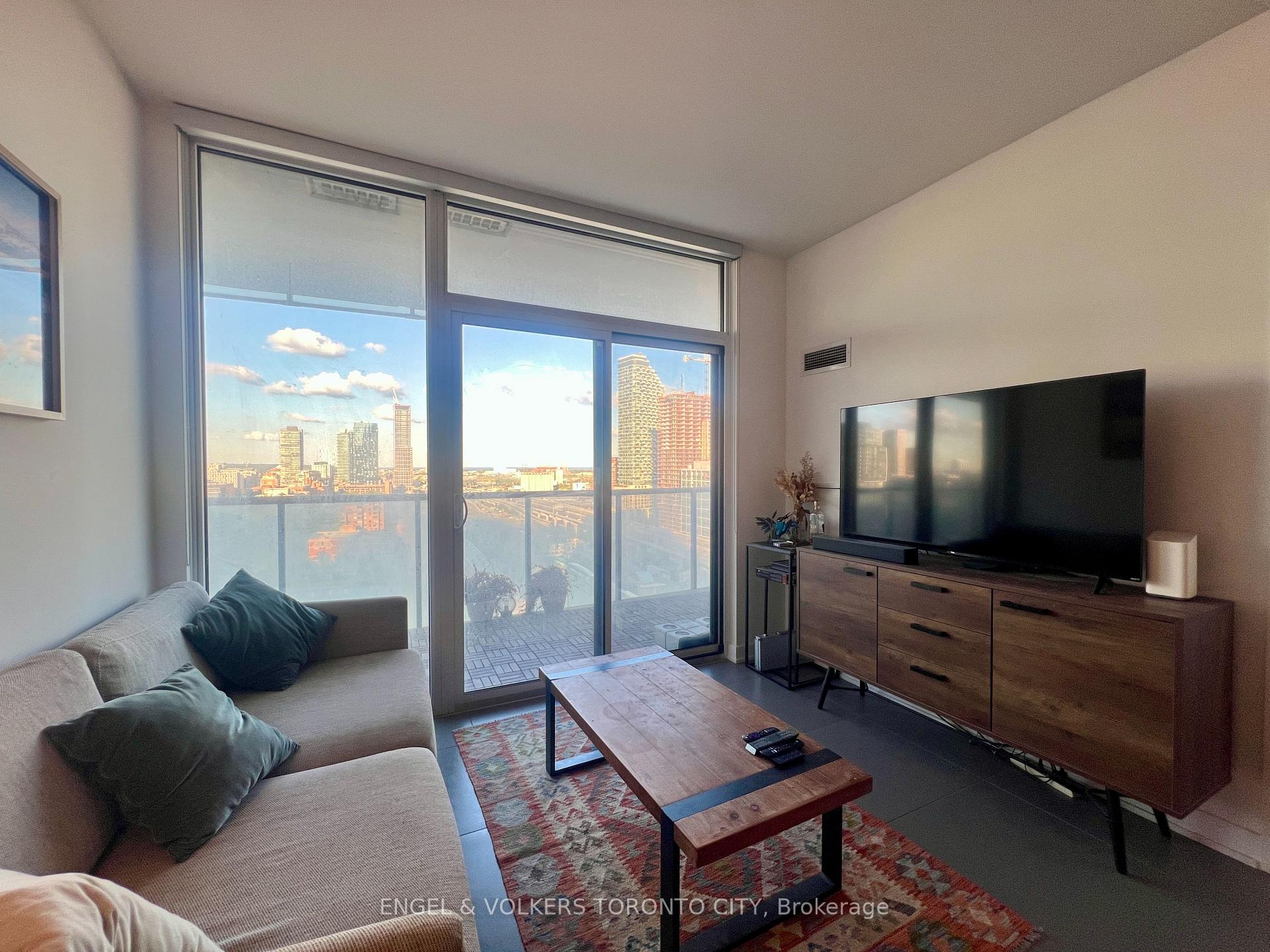 Photo 6 of Unit 1608, 1 Market Street, Toronto, Waterfront Communities — HOMEH