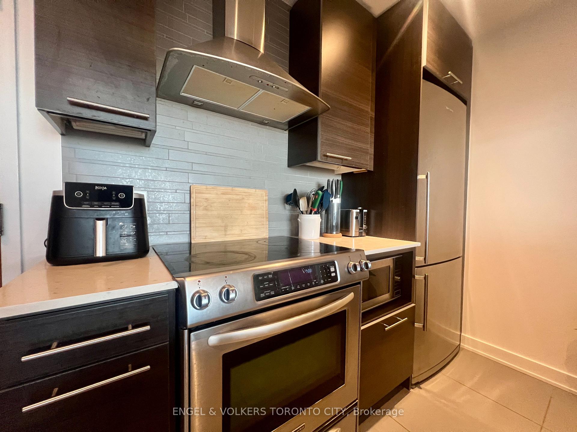 Photo 12 of Unit 1608, 1 Market Street, Toronto, Waterfront Communities — HOMEH