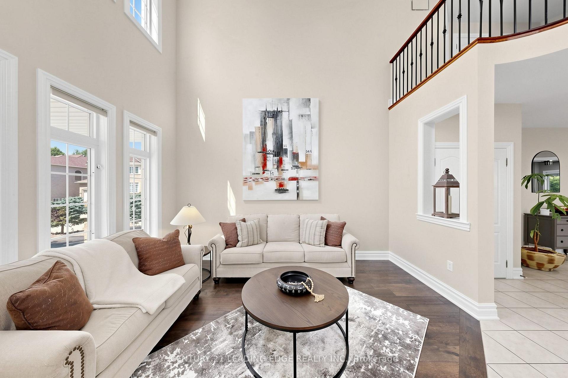 Photo 4 of 48 Tanis Crescent, Scarborough, Centennial Scarborough — HOMEH