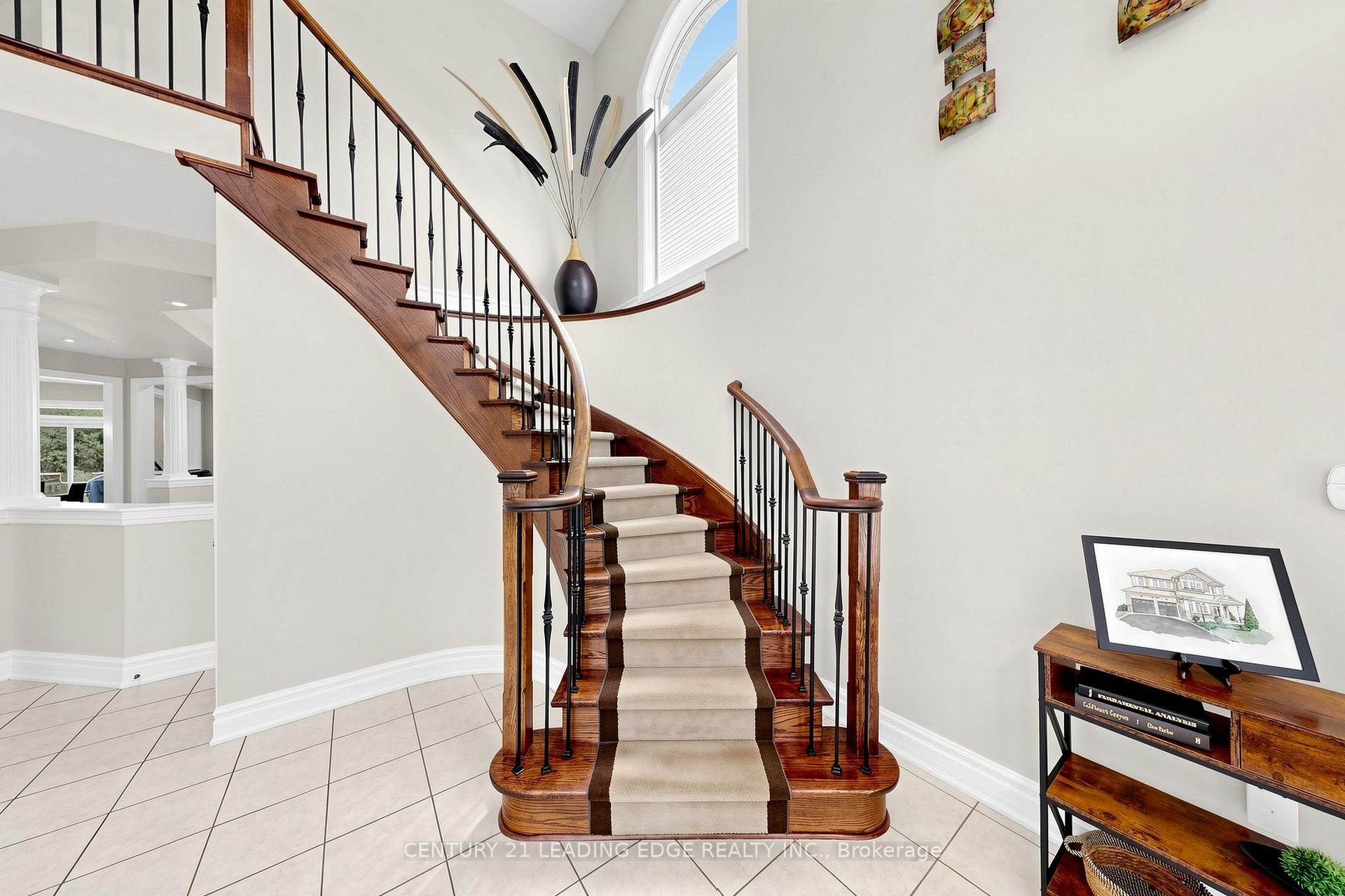Photo 16 of 48 Tanis Crescent, Scarborough, Centennial Scarborough — HOMEH