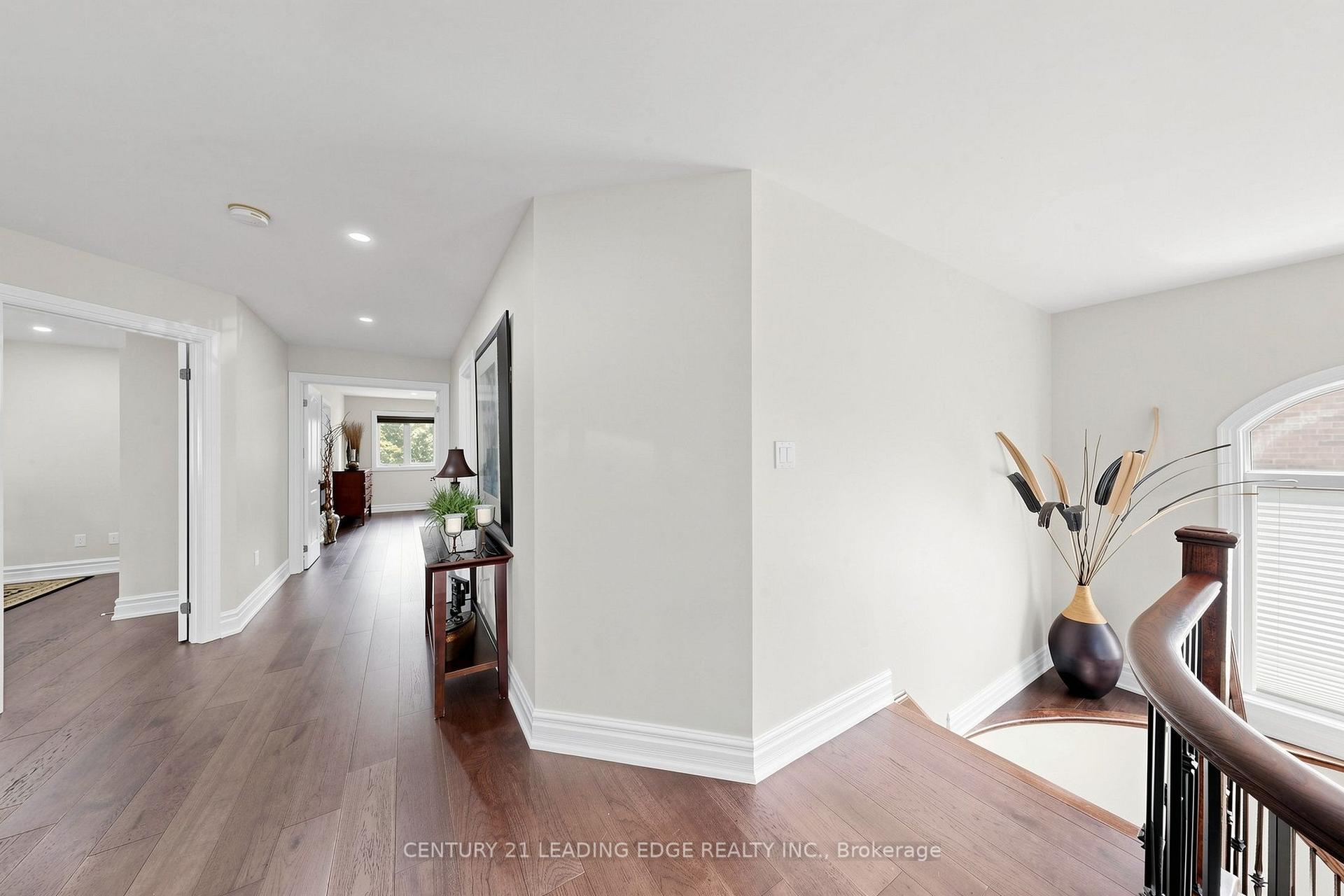 Photo 17 of 48 Tanis Crescent, Scarborough, Centennial Scarborough — HOMEH