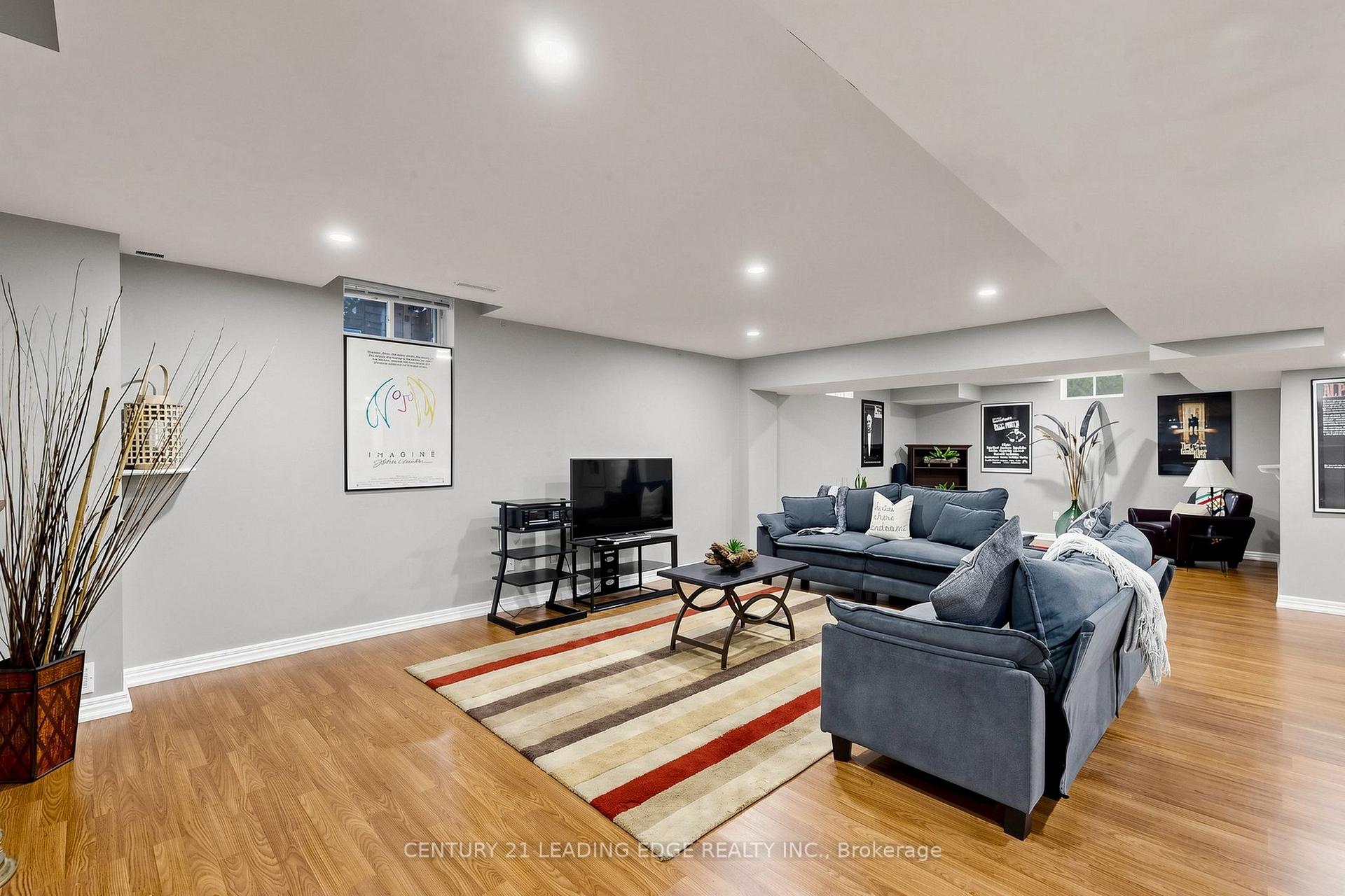 Photo 36 of 48 Tanis Crescent, Scarborough, Centennial Scarborough — HOMEH