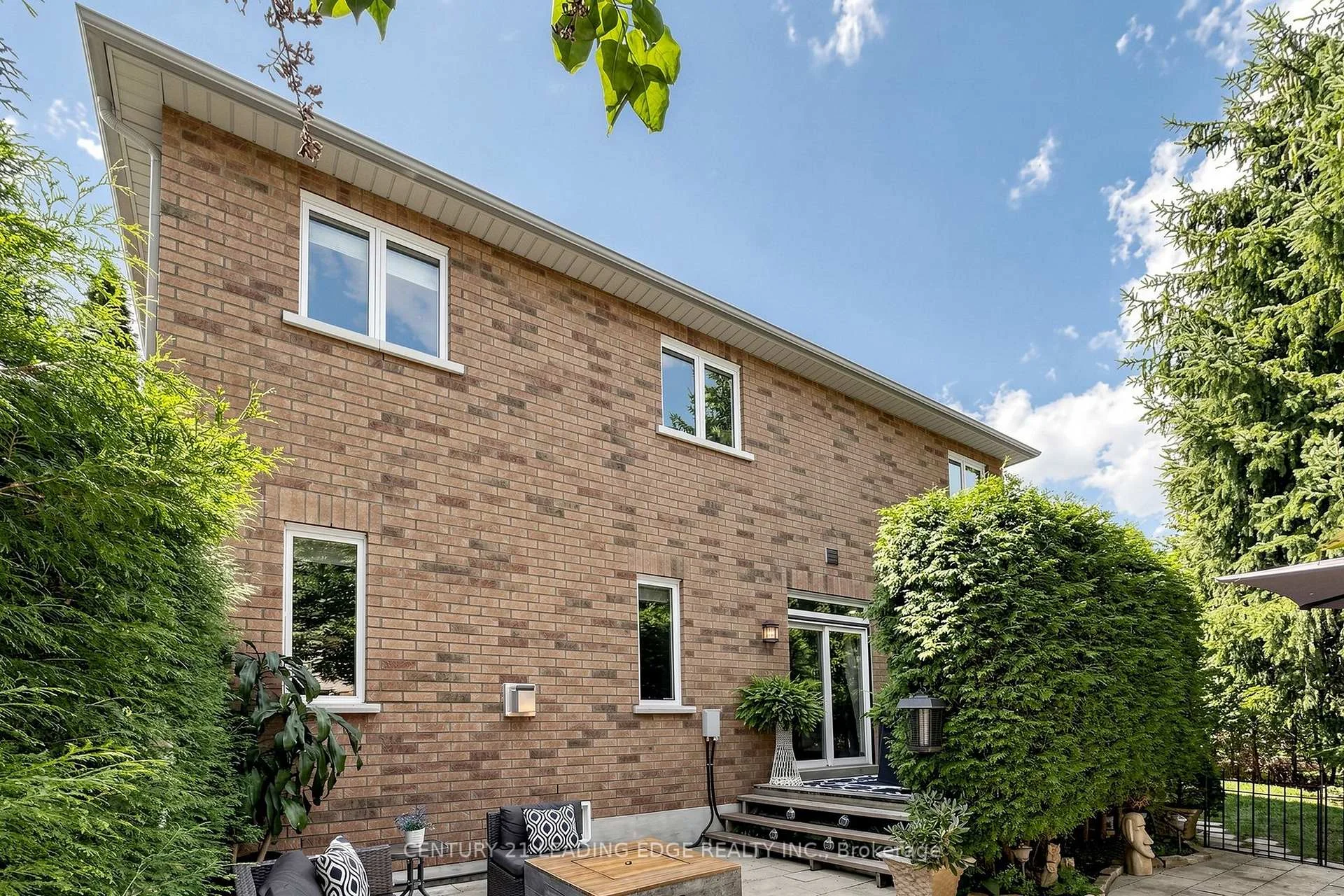 Photo 23 of 48 Tanis Crescent, Scarborough, Centennial Scarborough — HOMEH