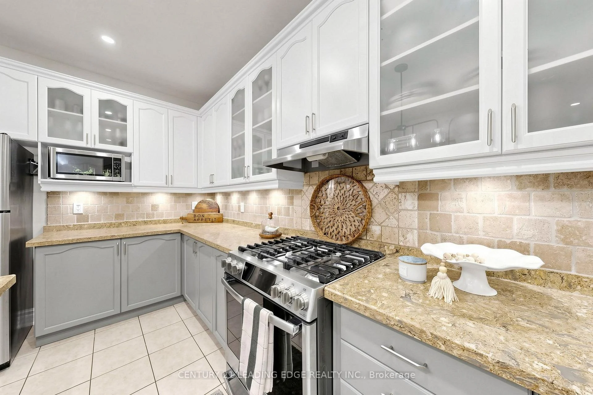 Photo 30 of 48 Tanis Crescent, Scarborough, Centennial Scarborough — HOMEH