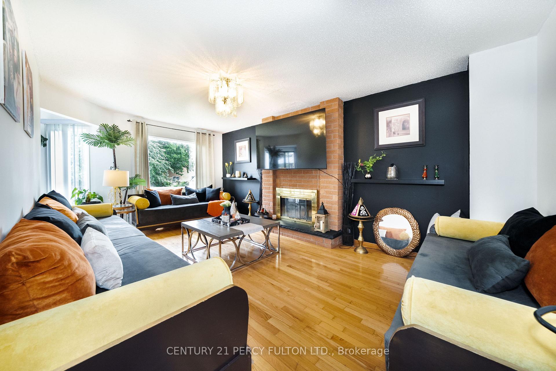 Photo 6 of 1951 Rosebank Road, Pickering, Amberlea — HOMEH