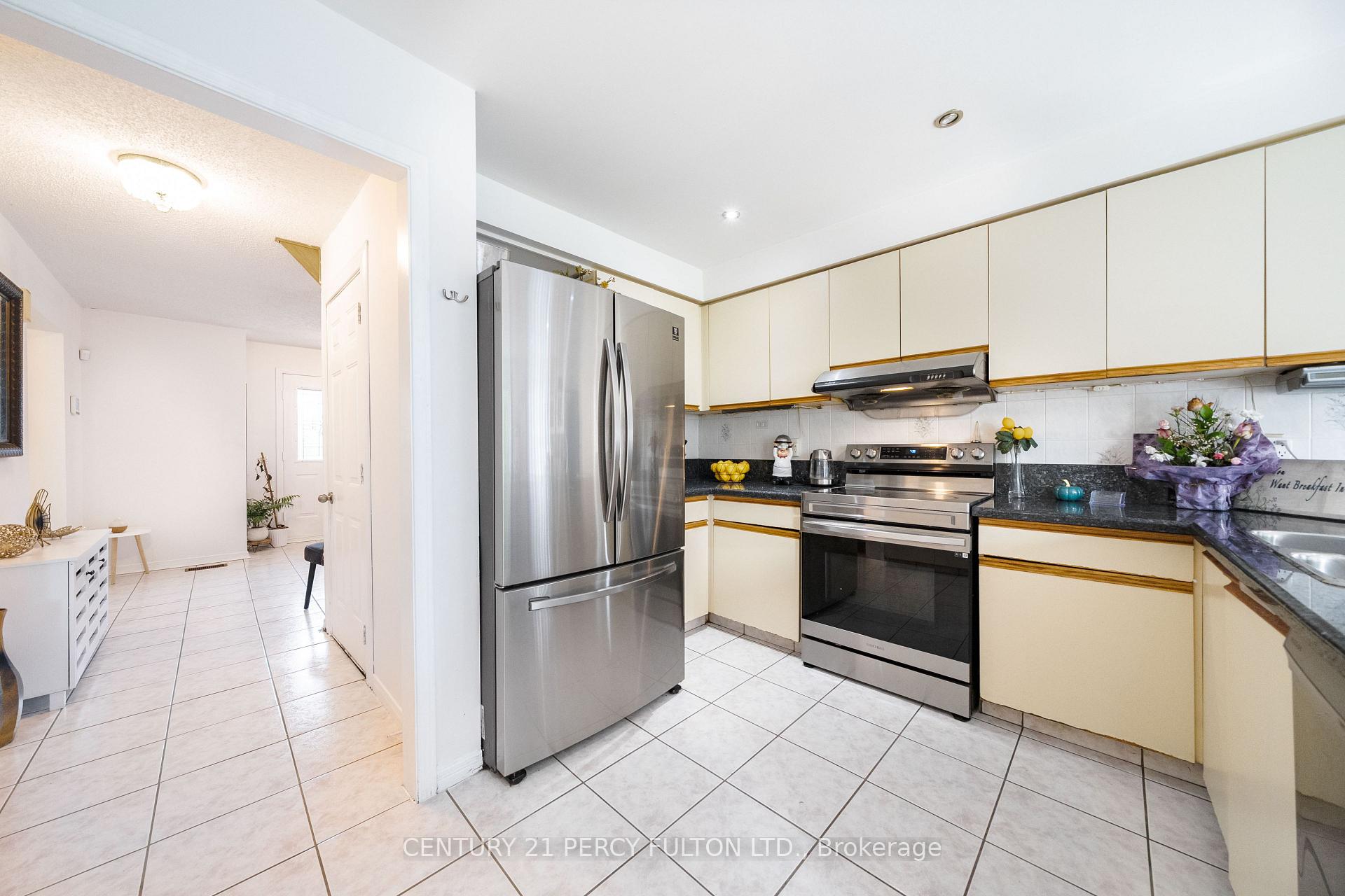 Photo 8 of 1951 Rosebank Road, Pickering, Amberlea — HOMEH
