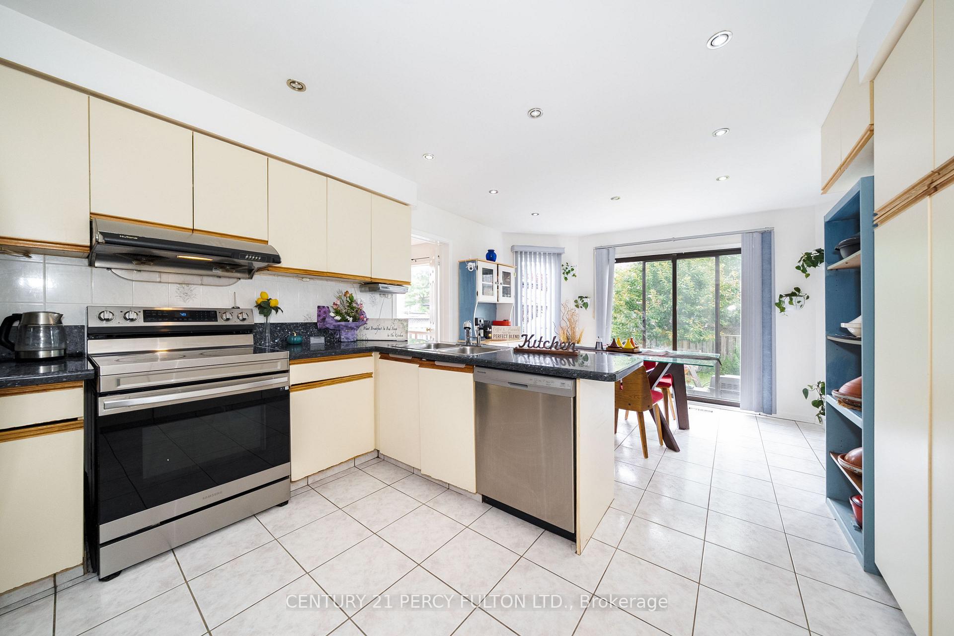 Photo 9 of 1951 Rosebank Road, Pickering, Amberlea — HOMEH
