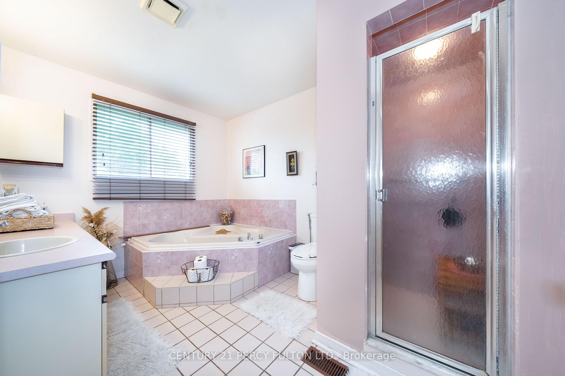 Photo 28 of 1951 Rosebank Road, Pickering, Amberlea — HOMEH