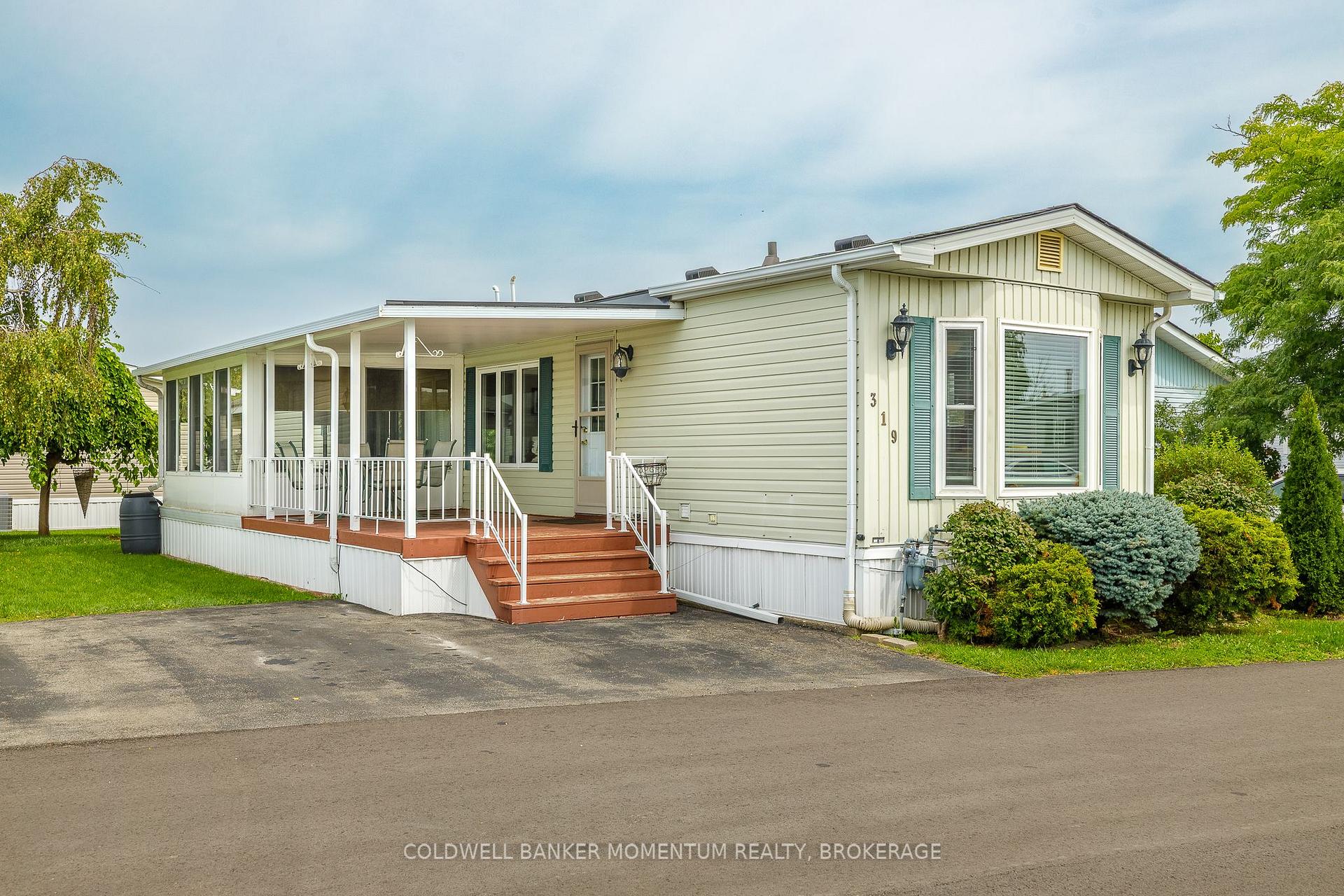 Front of Unit 319, 3033 Townline Road