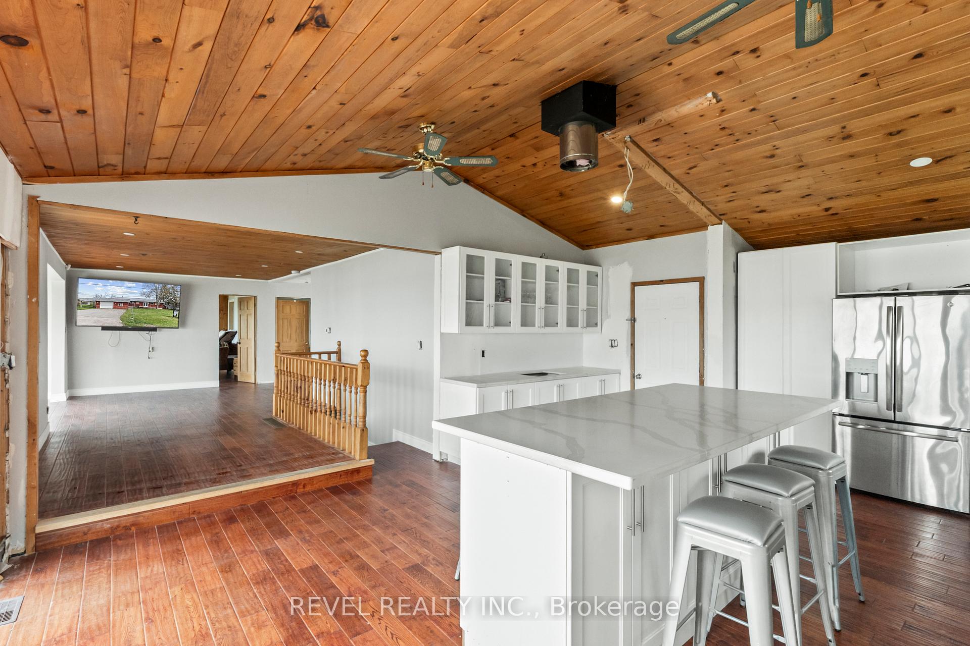 Photo 3 of 151 Beehive Drive, Kawartha Lakes, Fenelon — HOMEH