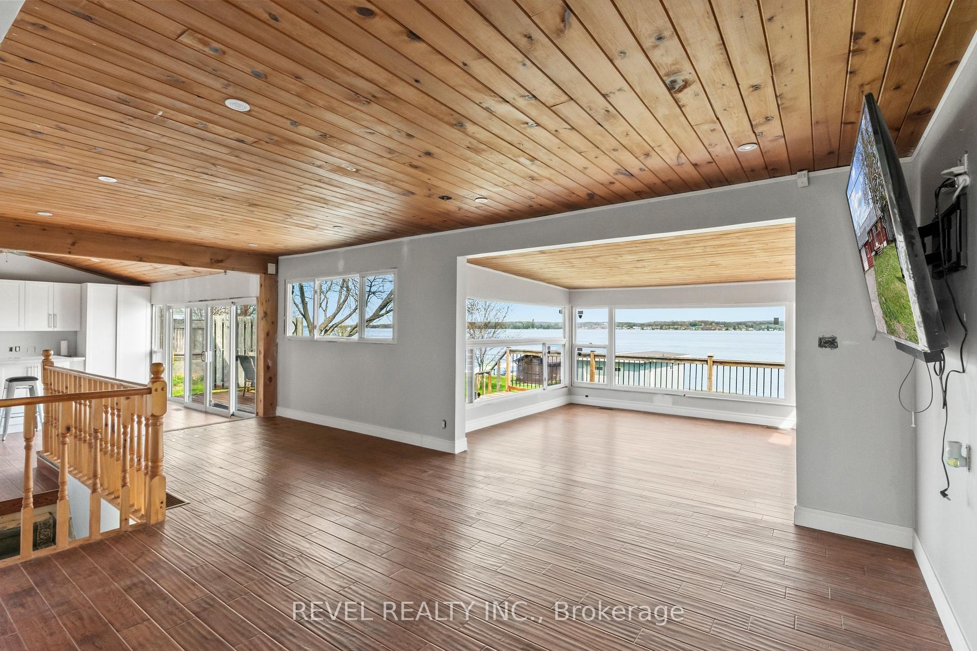 Photo 4 of 151 Beehive Drive, Kawartha Lakes, Fenelon — HOMEH