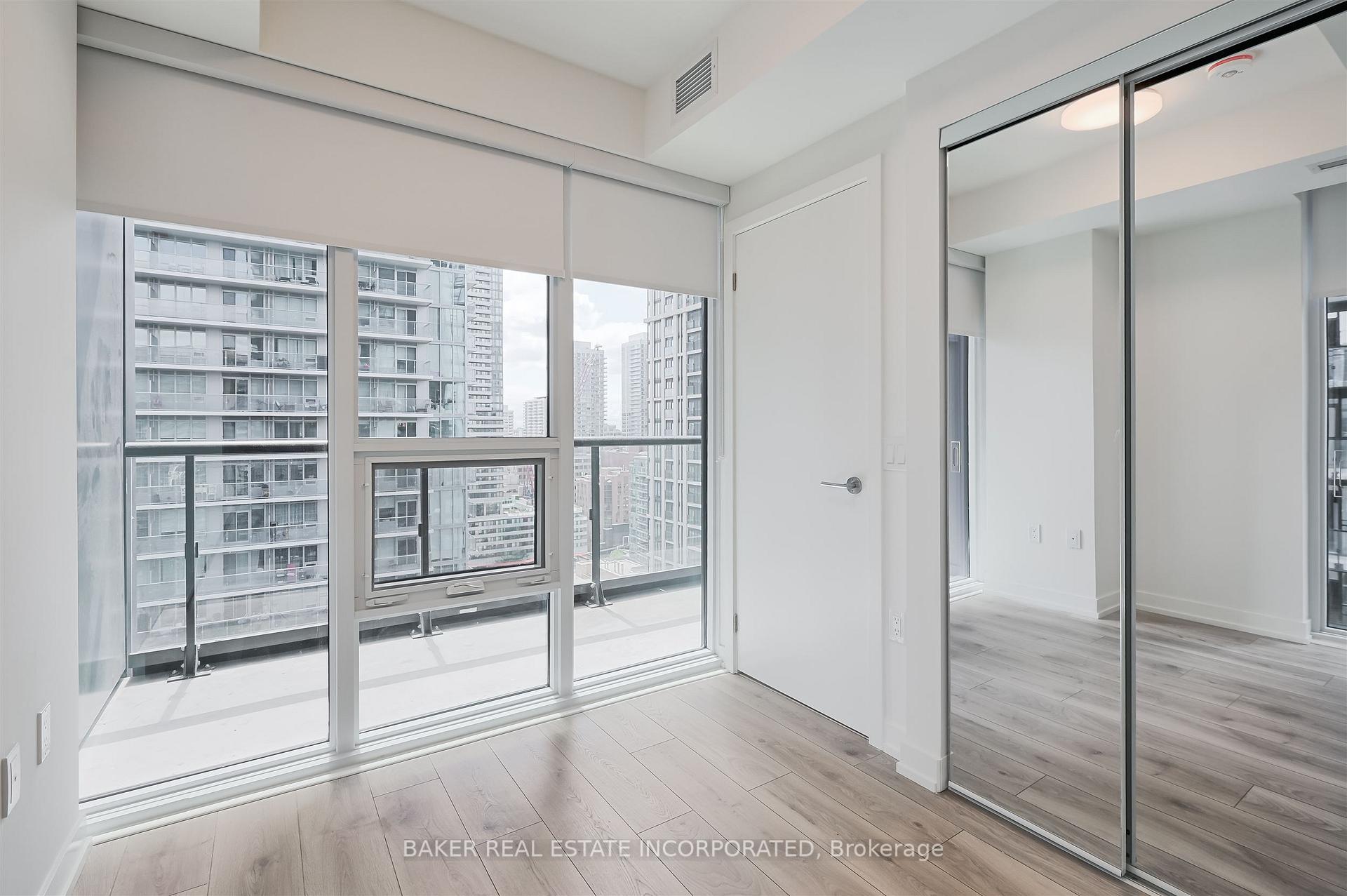 Photo 10 of Unit 3402, 223 Redpath Avenue, Toronto, Mount Pleasant West — HOMEH