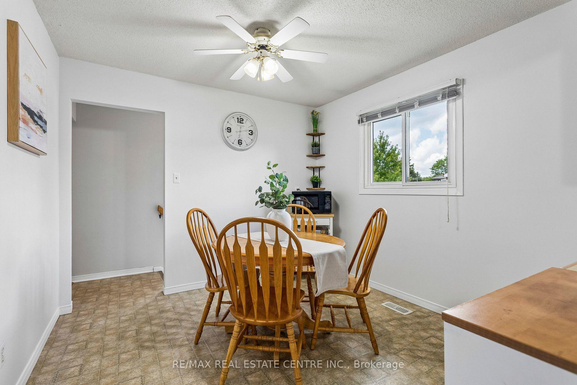 Photo 19 of 5 Hockley Path, Brampton, Madoc — HOMEH