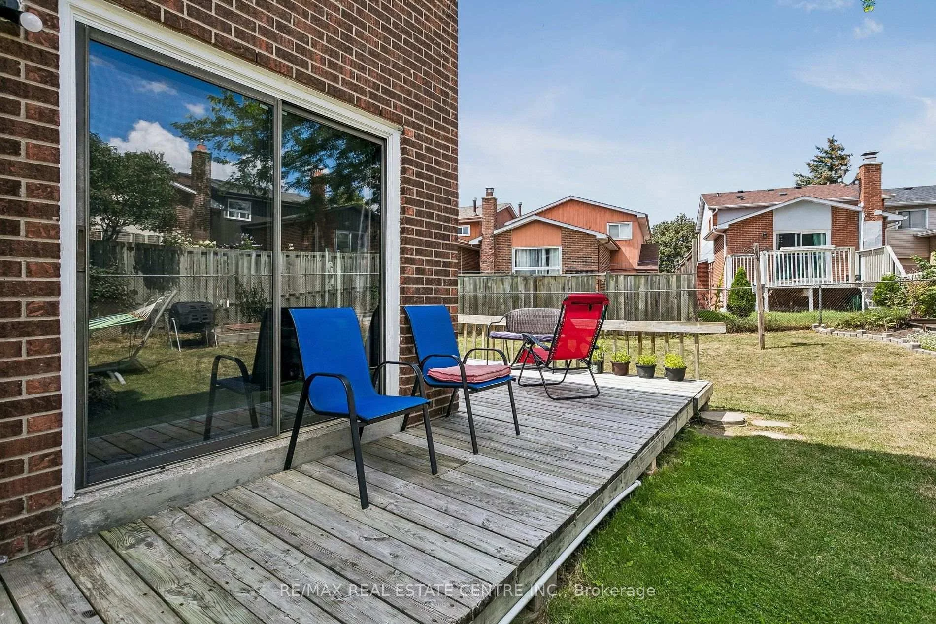 Photo 49 of 5 Hockley Path, Brampton, Madoc — HOMEH