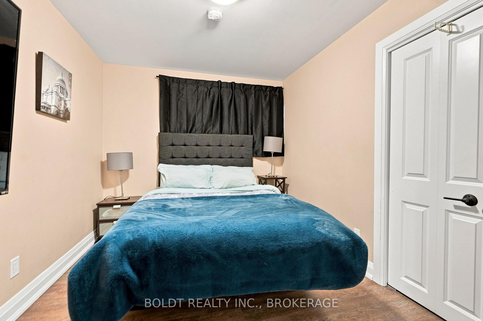 Photo 13 of 8166 Thorold Stone (Main) Road, Niagara Falls, Ascot — HOMEH