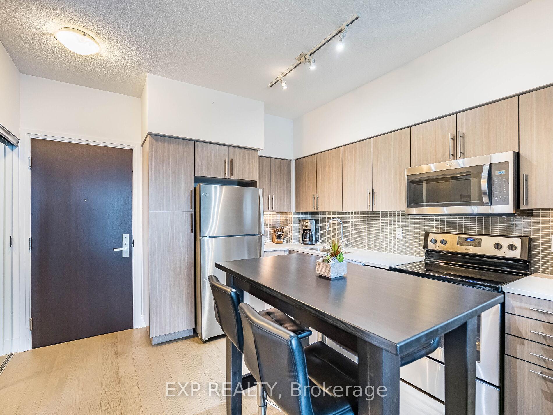 Photo 8 of Unit 502, 55 Speers Road, Oakville, Central — HOMEH