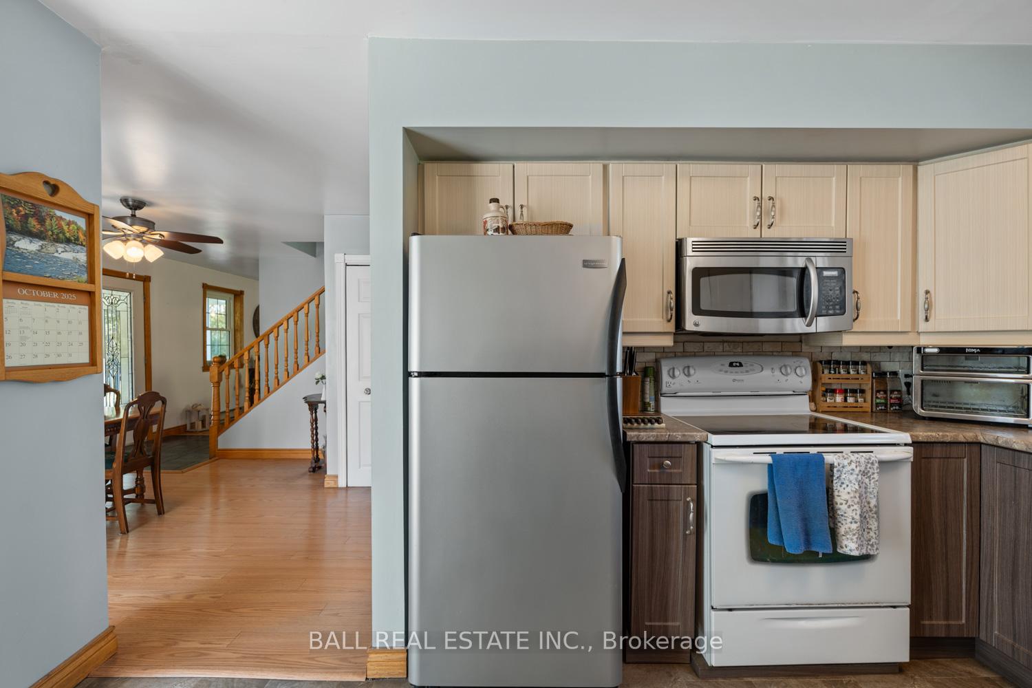 Photo 12 of 78 Thomas Drive, Kawartha Lakes, Verulam — HOMEH