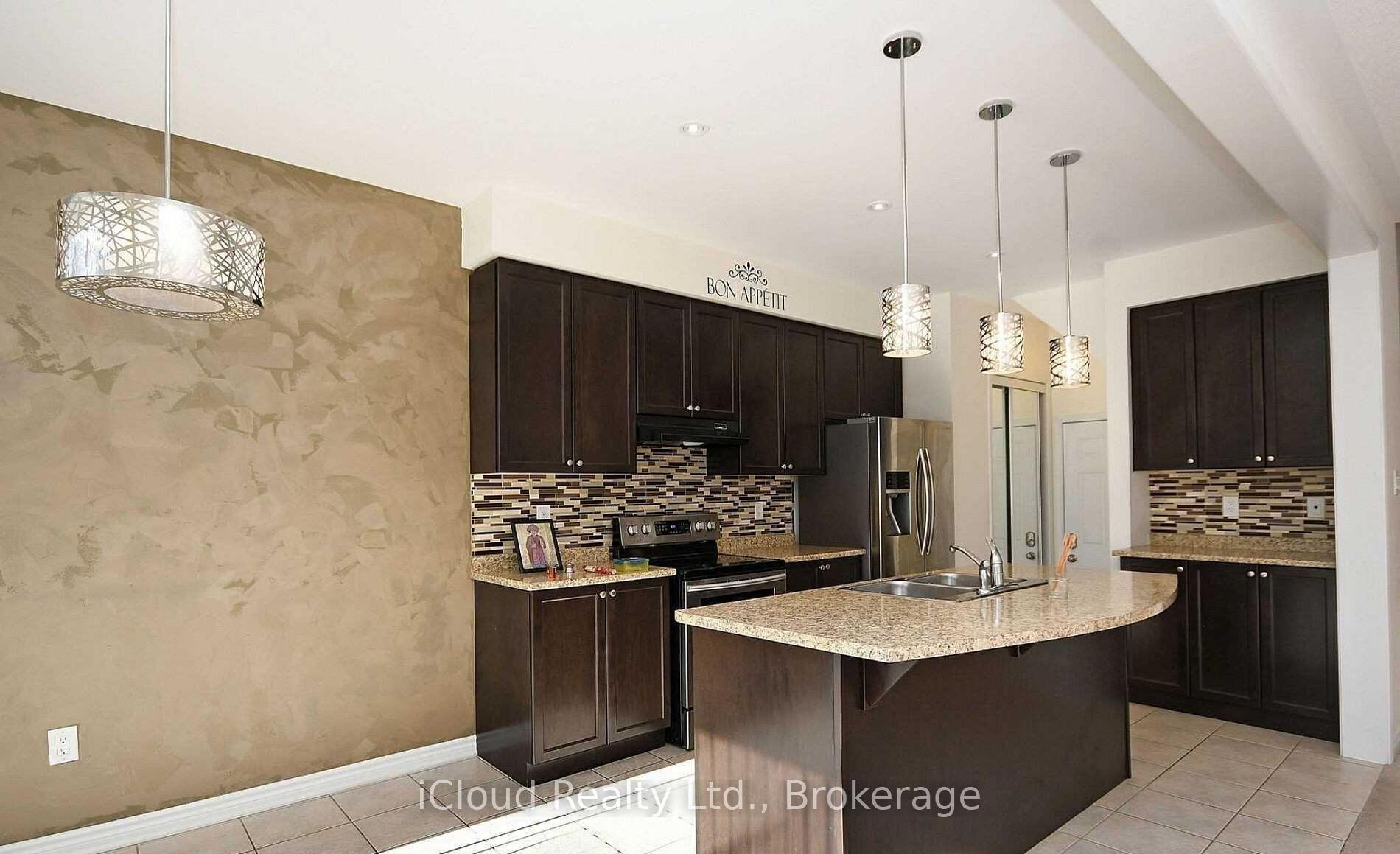 Photo 5 of Unit Upper, 16 Stedford Crescent, Brampton, Northwest Brampton — HOMEH
