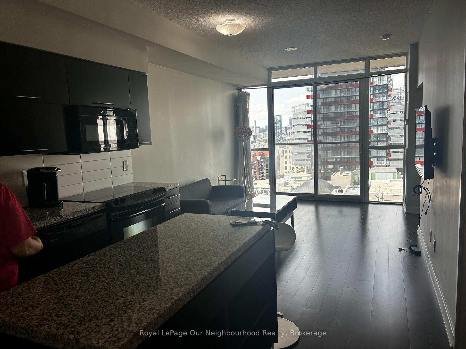 Photo 8 of Unit 2106, 126 Simcoe Street, Toronto, Waterfront Communities — HOMEH
