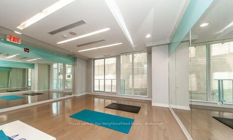 Photo 15 of Unit 2106, 126 Simcoe Street, Toronto, Waterfront Communities — HOMEH