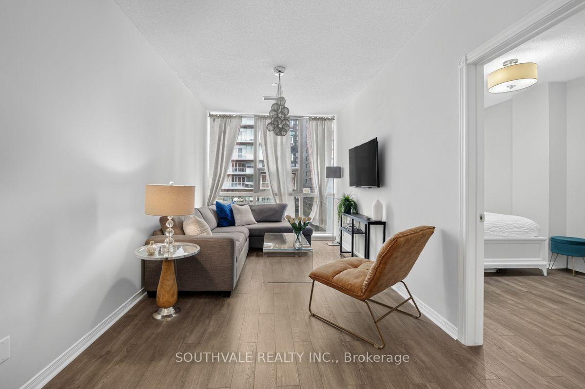 Photo 15 of Unit 1107, 393 King St. W, Toronto, Waterfront Communities — HOMEH