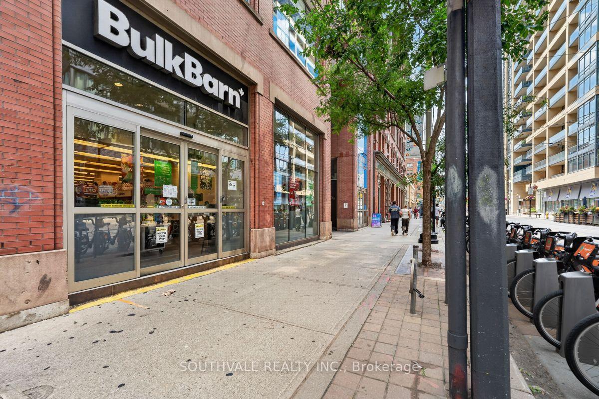 Photo 33 of Unit 1107, 393 King St. W, Toronto, Waterfront Communities — HOMEH