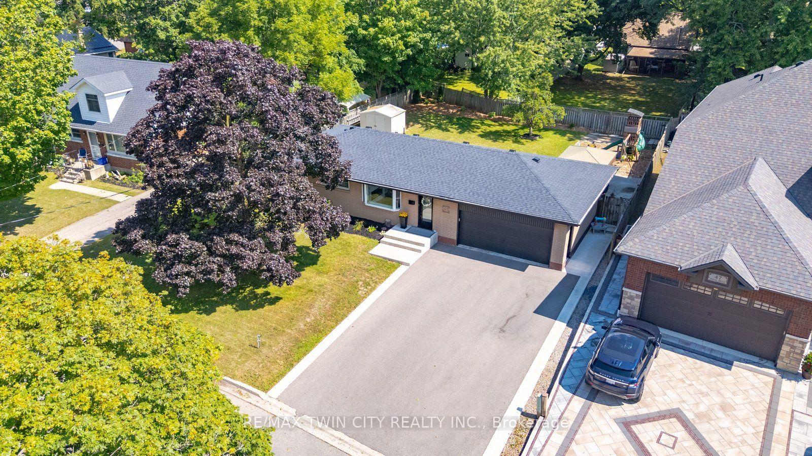 Photo 37 of 45 Wayne Drive, Brantford, Fairview/Greenbrier — HOMEH