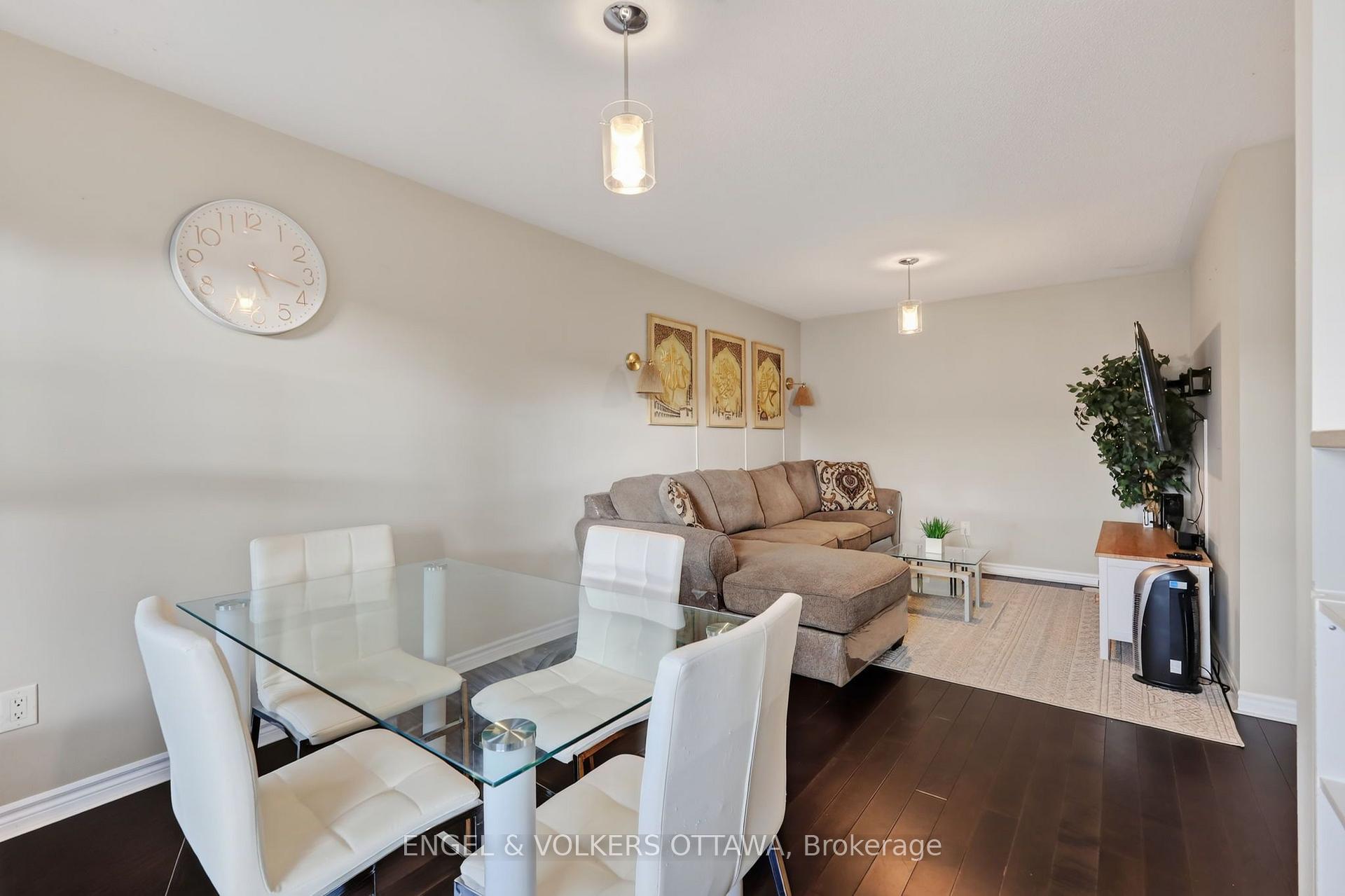 Photo 11 of 380 Sweet Grass Circle, Ottawa, Barrhaven - Half Moon Bay — HOMEH