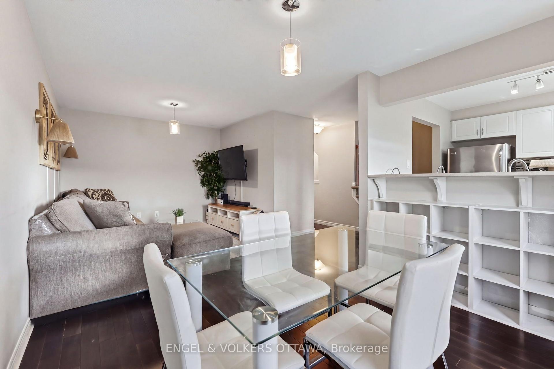 Photo 12 of 380 Sweet Grass Circle, Ottawa, Barrhaven - Half Moon Bay — HOMEH