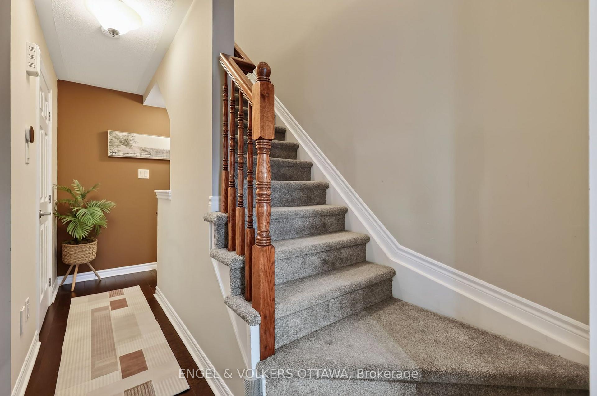 Photo 14 of 380 Sweet Grass Circle, Ottawa, Barrhaven - Half Moon Bay — HOMEH