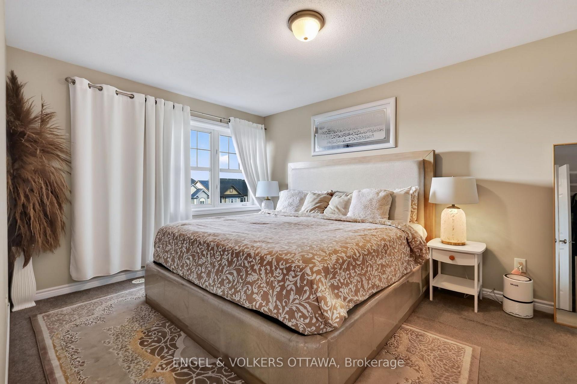 Photo 15 of 380 Sweet Grass Circle, Ottawa, Barrhaven - Half Moon Bay — HOMEH