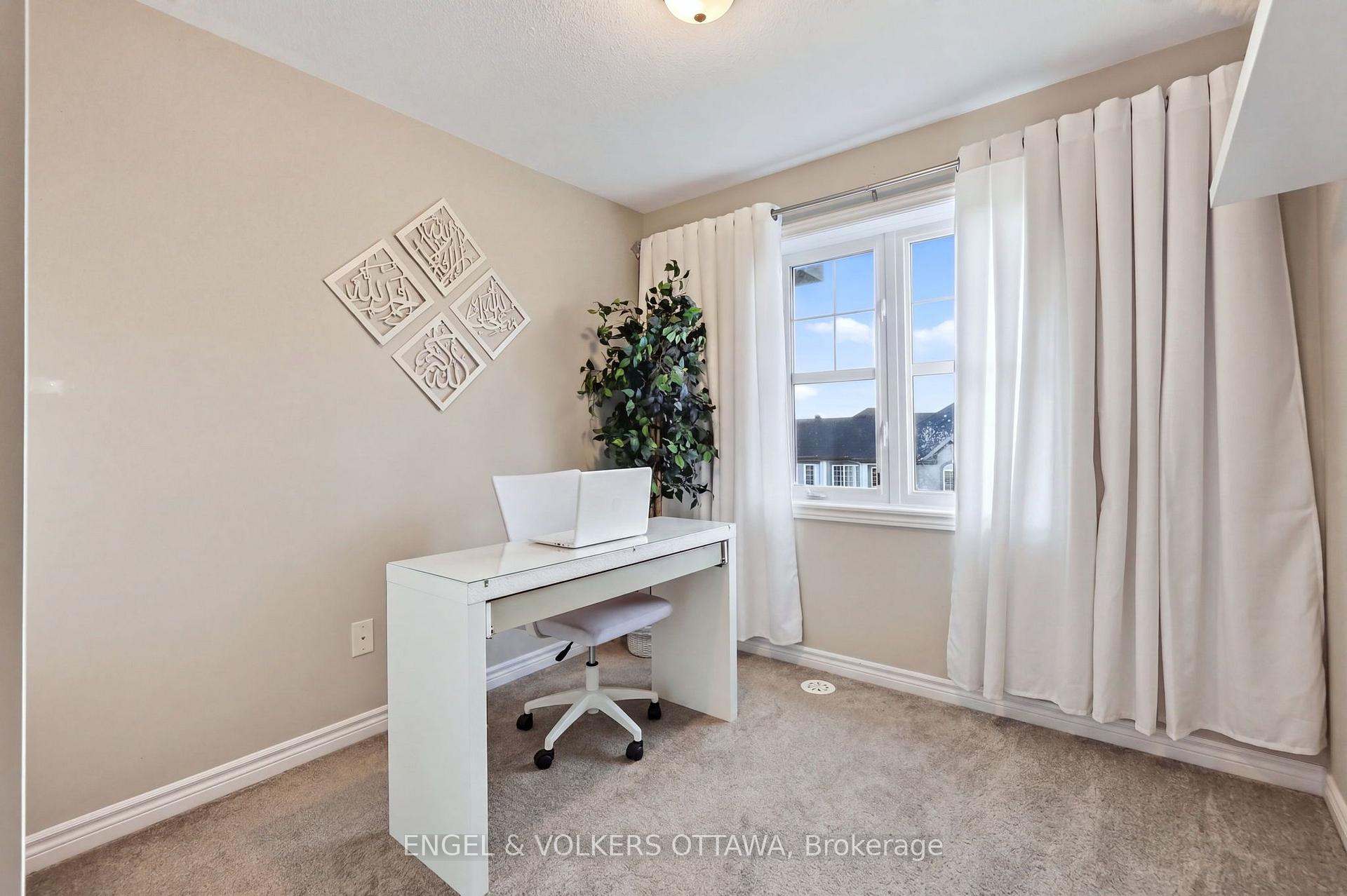Photo 18 of 380 Sweet Grass Circle, Ottawa, Barrhaven - Half Moon Bay — HOMEH