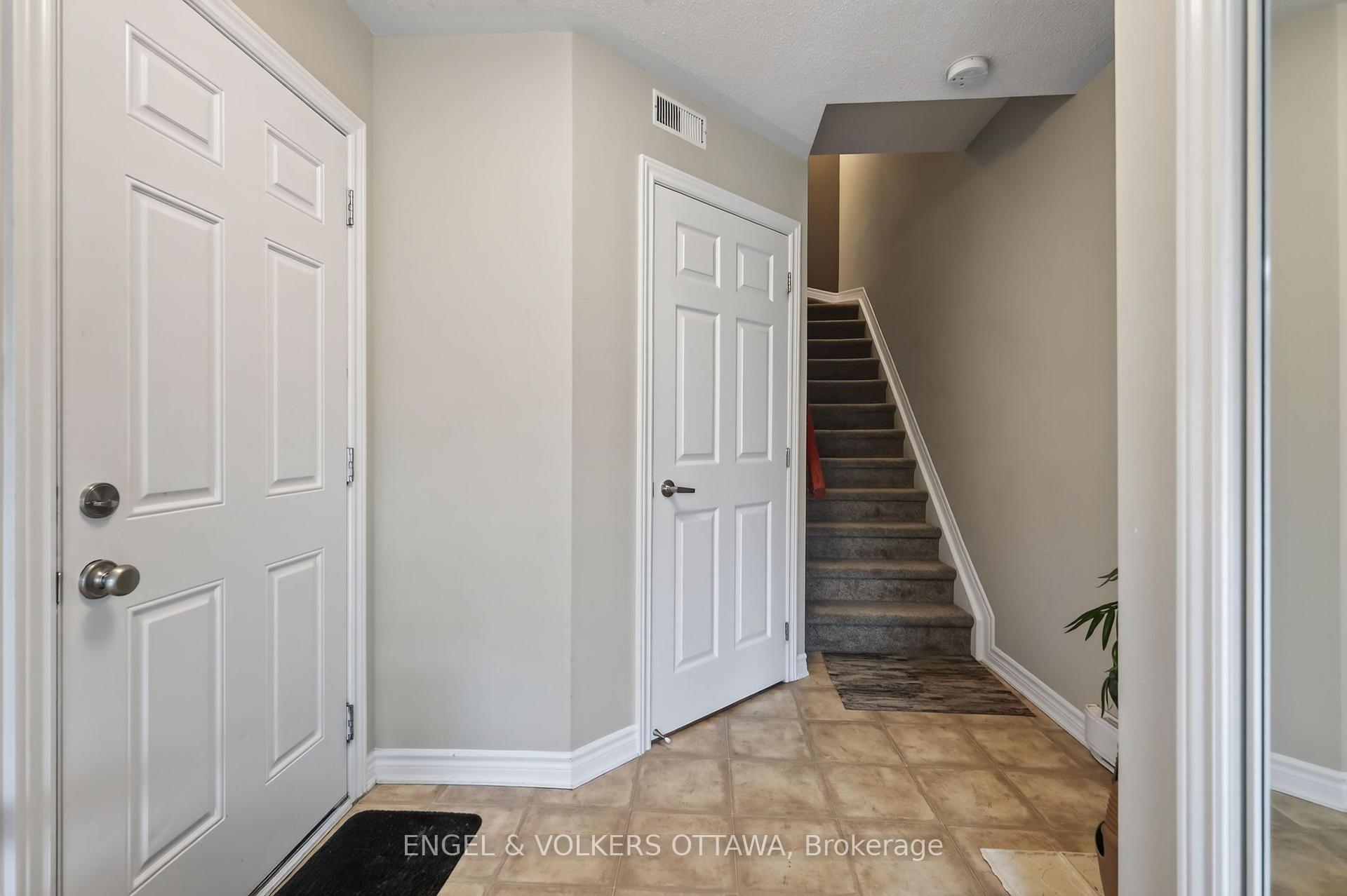 Photo 25 of 380 Sweet Grass Circle, Ottawa, Barrhaven - Half Moon Bay — HOMEH