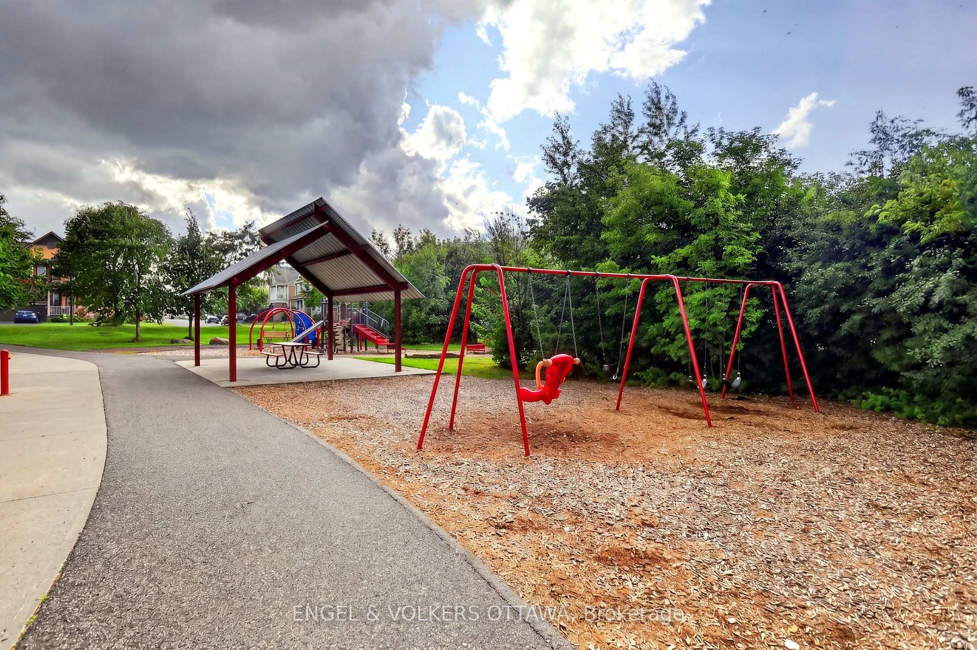Photo 26 of 380 Sweet Grass Circle, Ottawa, Barrhaven - Half Moon Bay — HOMEH