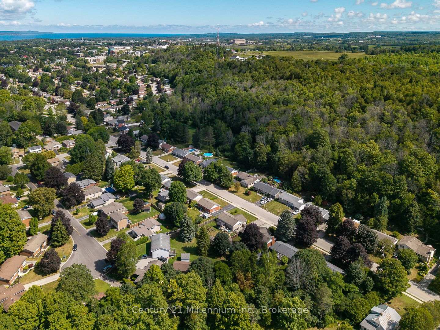 Photo 6 of 148 7th Avenue E, Owen Sound — HOMEH