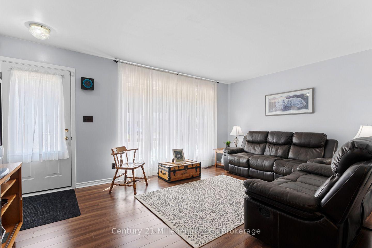 Photo 10 of 148 7th Avenue E, Owen Sound — HOMEH