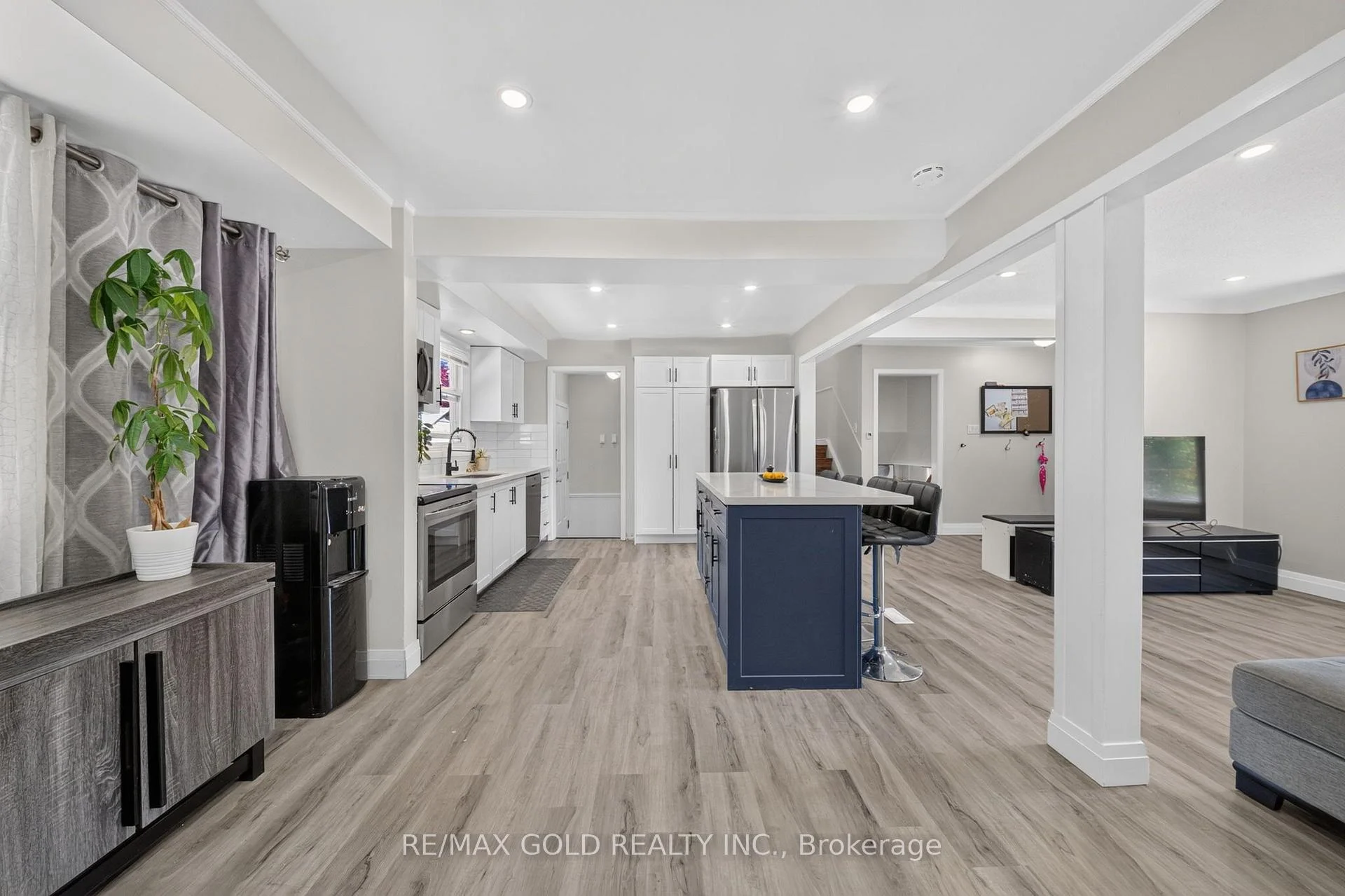 Photo 22 of 670 Grenfell Drive, London, North C — HOMEH