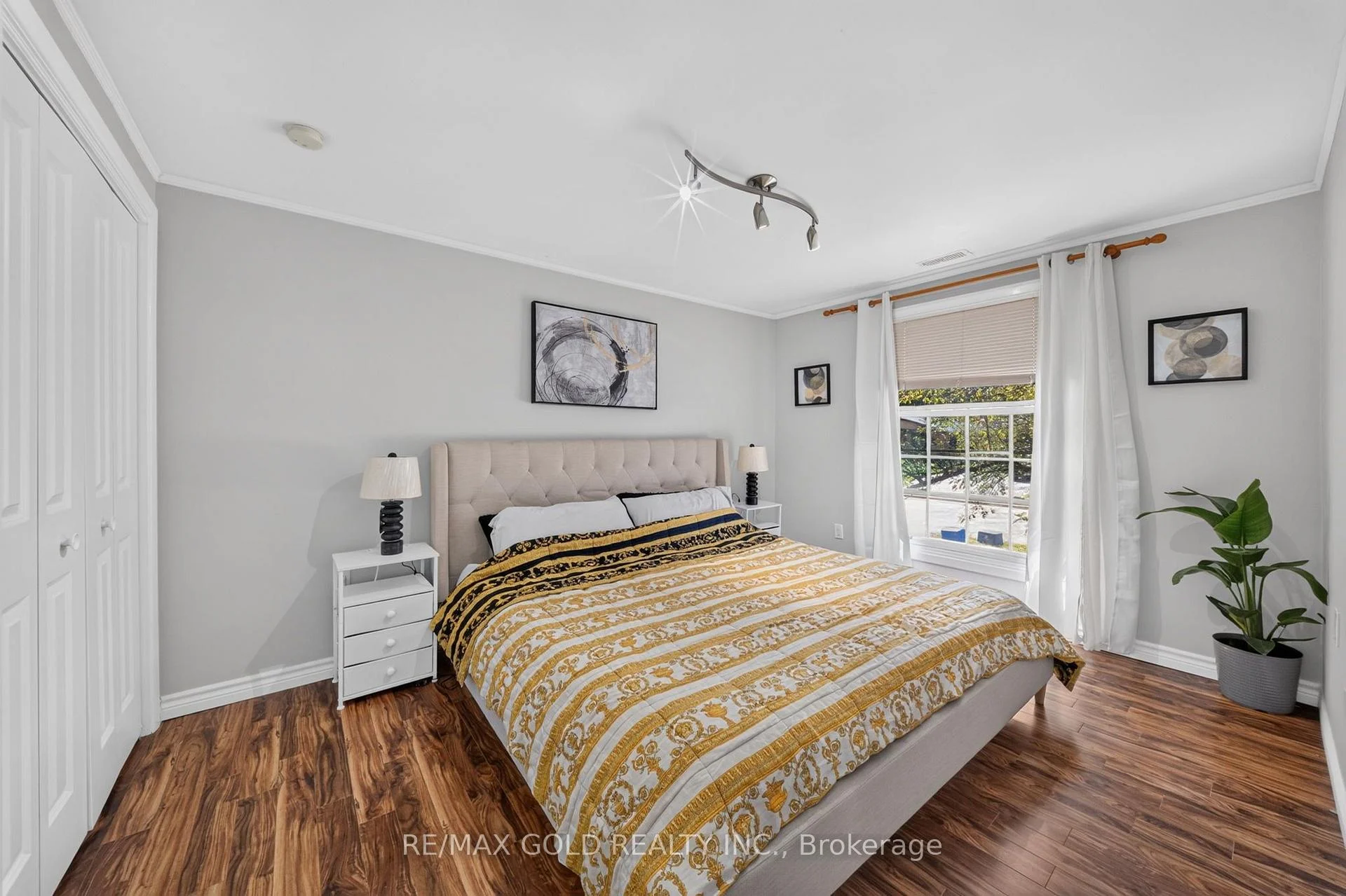 Photo 21 of 670 Grenfell Drive, London, North C — HOMEH