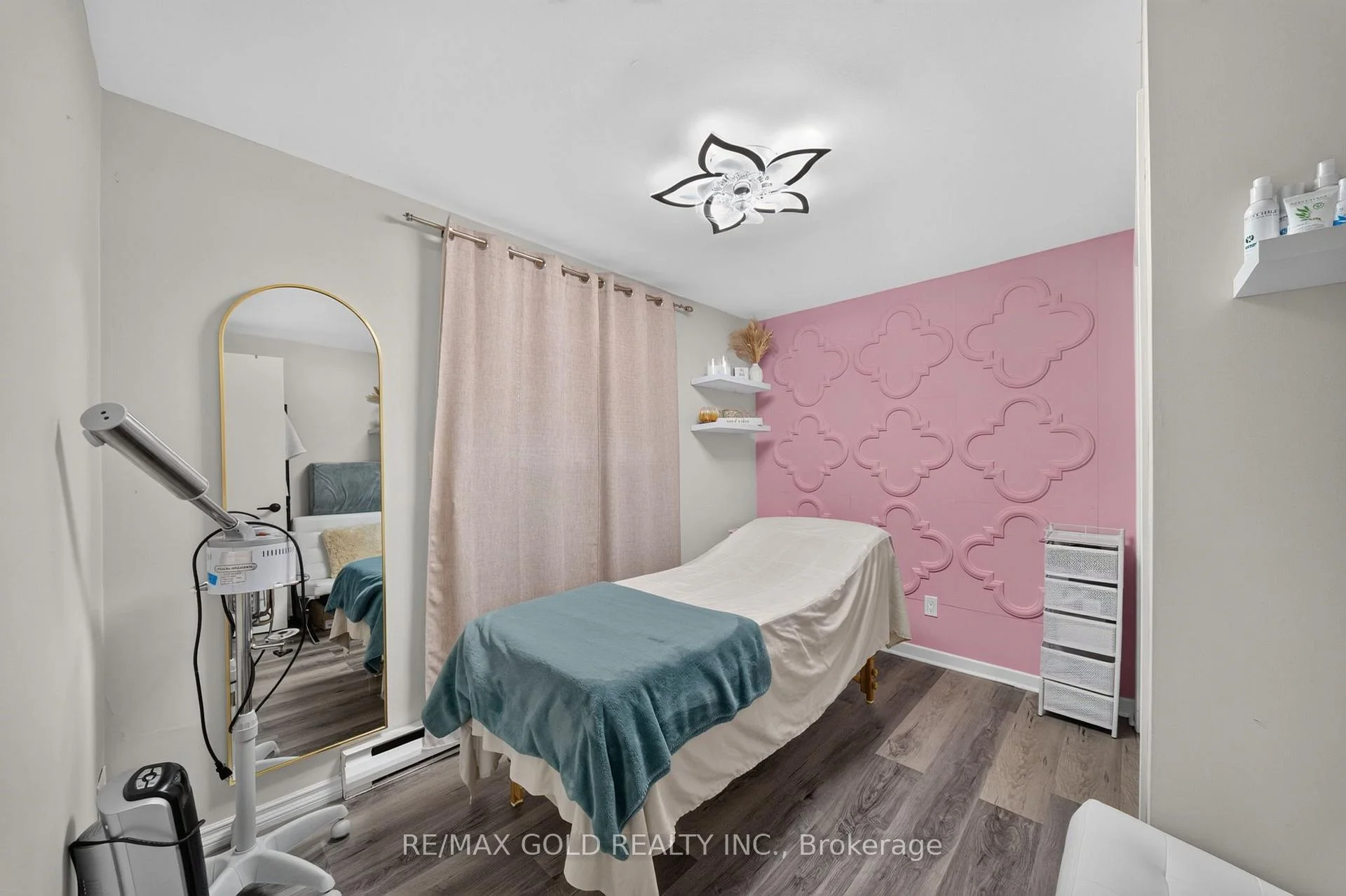 Photo 27 of 670 Grenfell Drive, London, North C — HOMEH