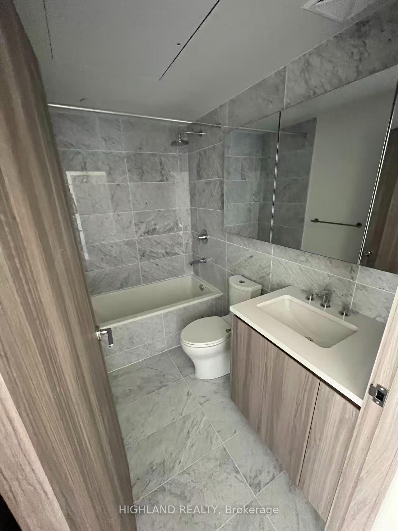 Photo 6 of Unit 2808, 85 Mcmahon Drive, North York, Bayview Village — HOMEH