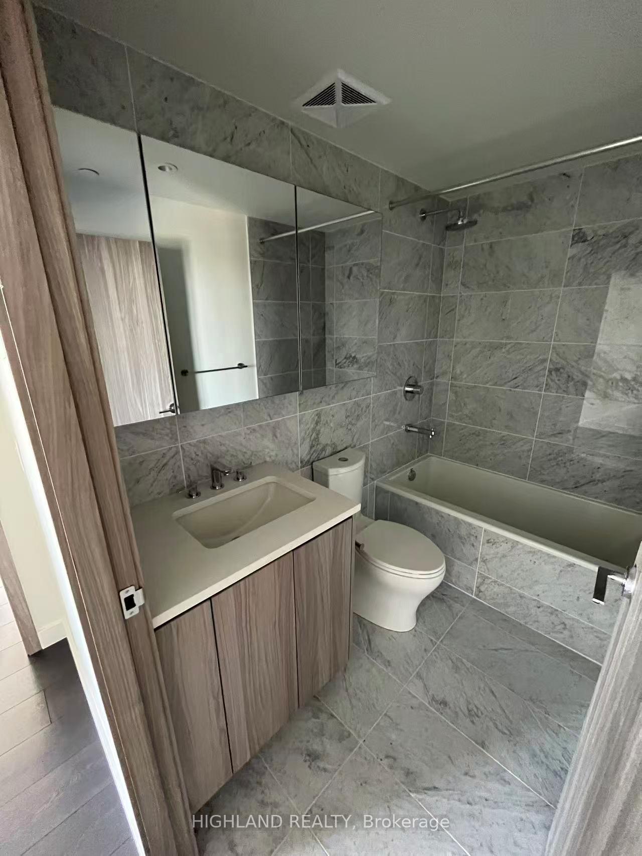 Photo 9 of Unit 2808, 85 Mcmahon Drive, North York, Bayview Village — HOMEH