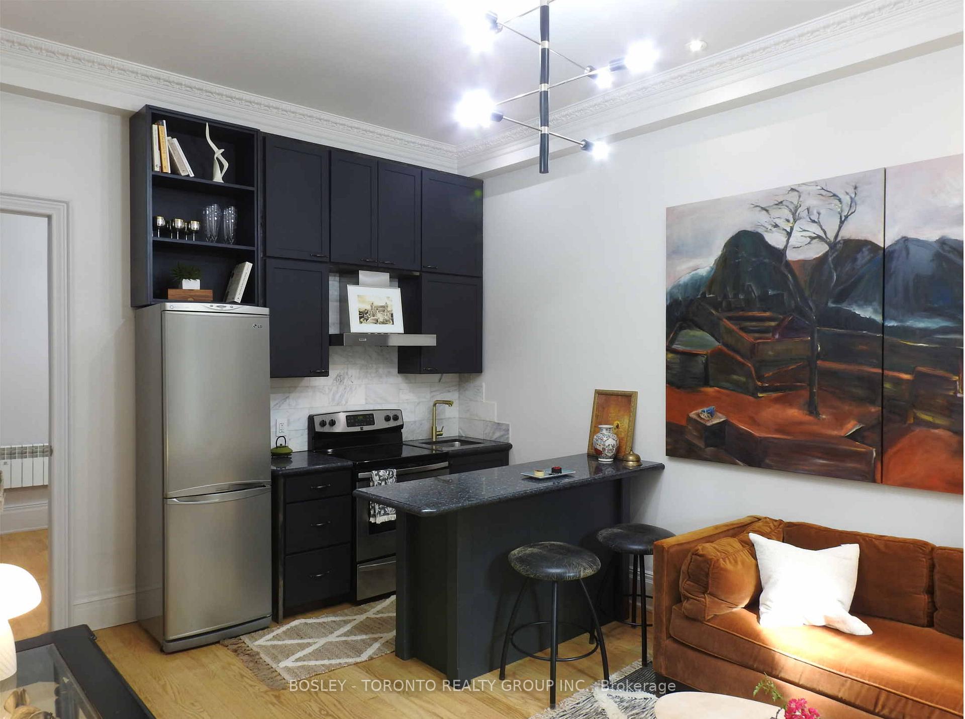 Photo 3 of Unit 1, 21 Lansdowne Avenue, Toronto, Roncesvalles — HOMEH
