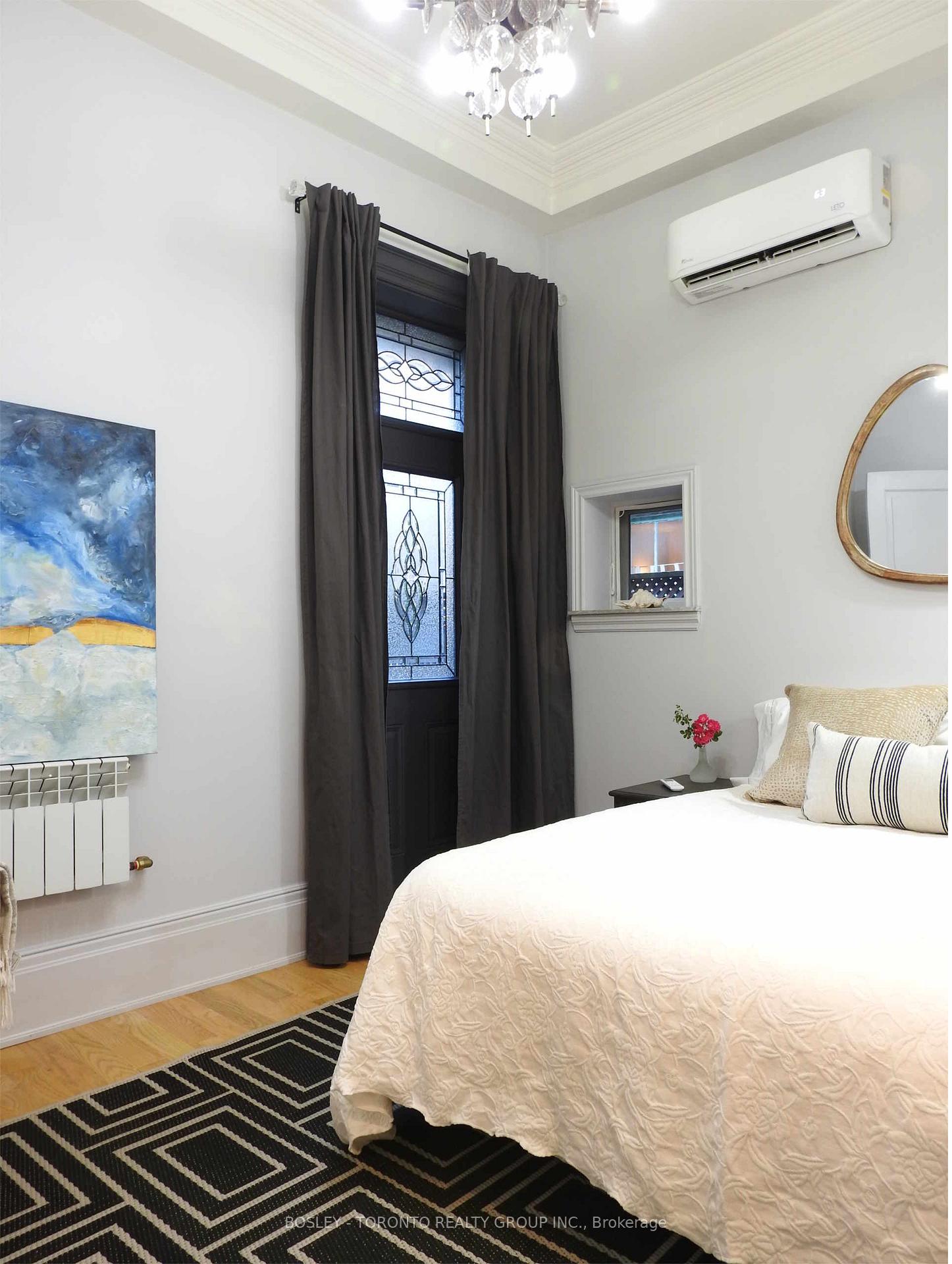 Photo 5 of Unit 1, 21 Lansdowne Avenue, Toronto, Roncesvalles — HOMEH