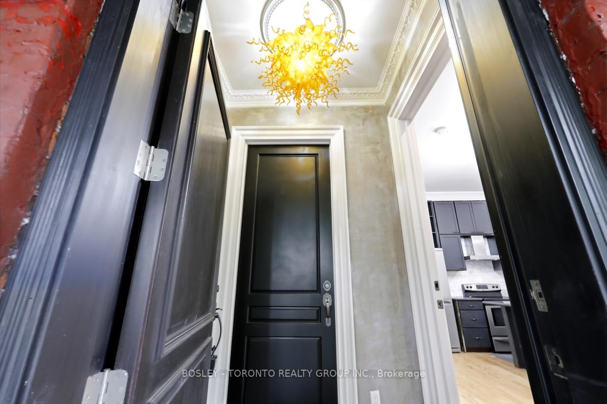 Photo 11 of Unit 1, 21 Lansdowne Avenue, Toronto, Roncesvalles — HOMEH