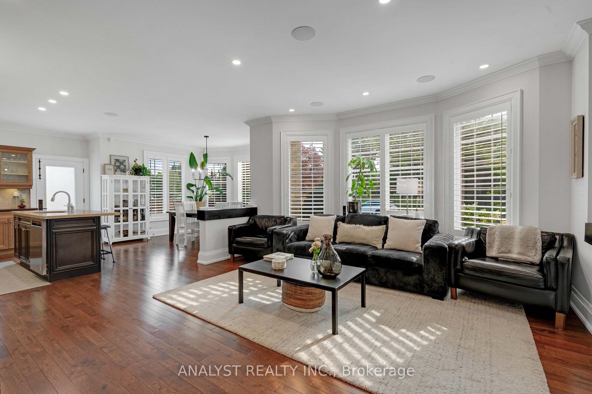Photo 10 of 88 Brougham Drive, Vaughan, East Woodbridge — HOMEH