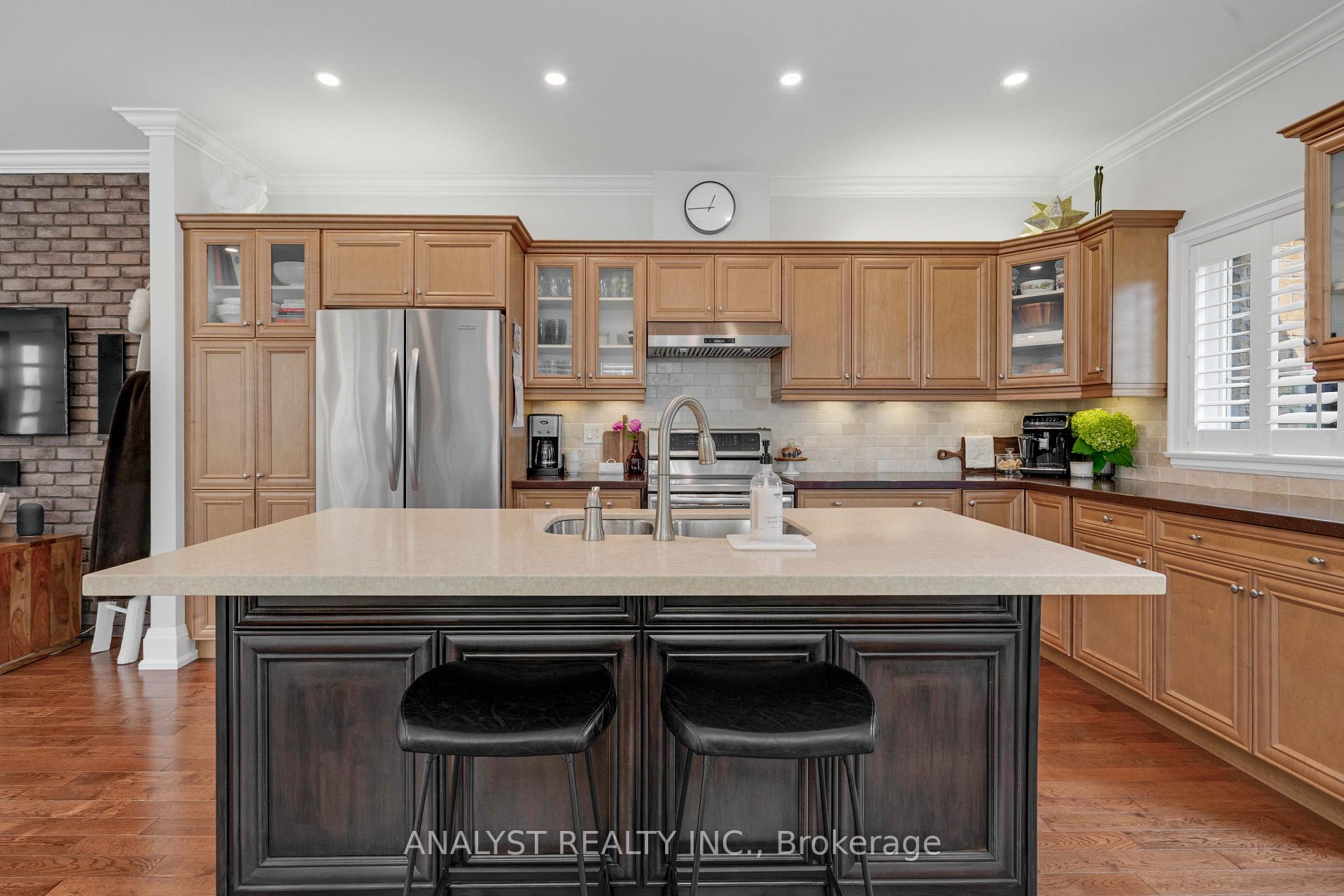 Photo 16 of 88 Brougham Drive, Vaughan, East Woodbridge — HOMEH