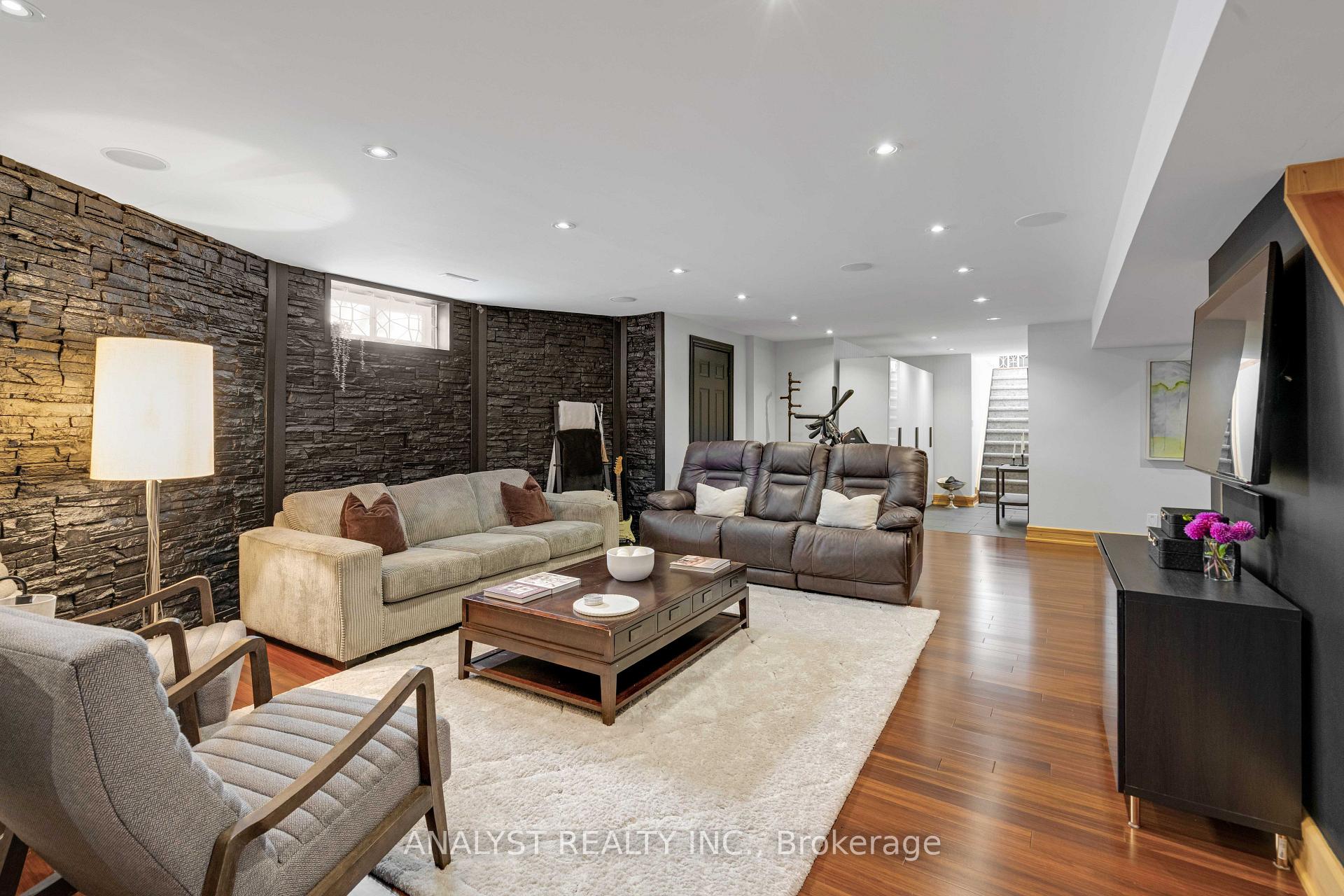 Photo 28 of 88 Brougham Drive, Vaughan, East Woodbridge — HOMEH
