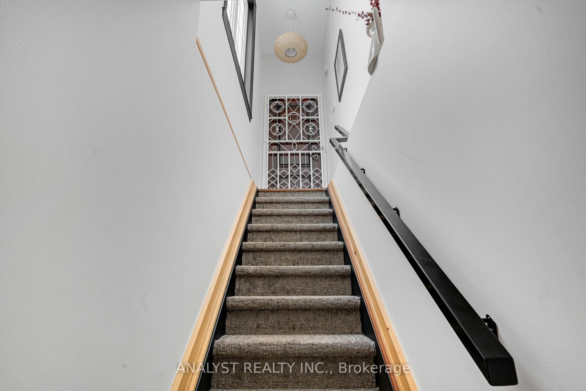 Photo 36 of 88 Brougham Drive, Vaughan, East Woodbridge — HOMEH